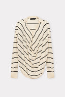 Blusa com Decote Degagê em Tricô Listrado