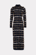 Vestido de Tricô Bordado com Fio de Seda