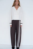 Calça de Algodão com Listras Bicolores e Camisa Blazer de Algodão com Listras Bicolores