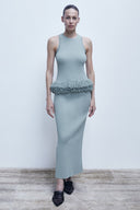 Vestido em Tricô Canelado com Basque Franjas Cipó